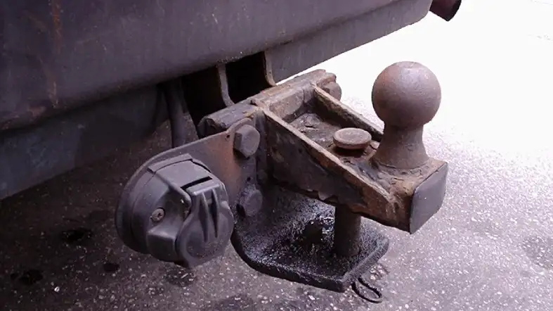 Benefits Of Buying A Used Trailer Hitch