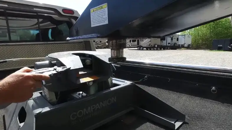 Customizability Of Interchangeable 5th Wheel Hitch