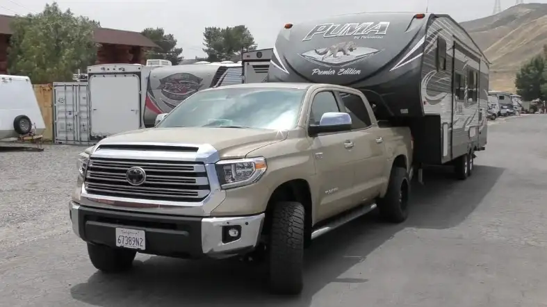 How Big of A 5th Wheel Can A Toyota Tundra Pull