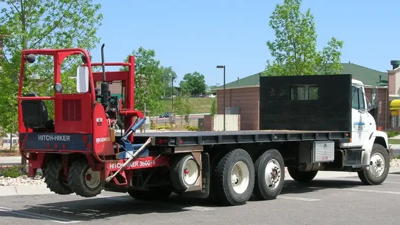 How Do I Rent A Flatbed Truck With A Forklift