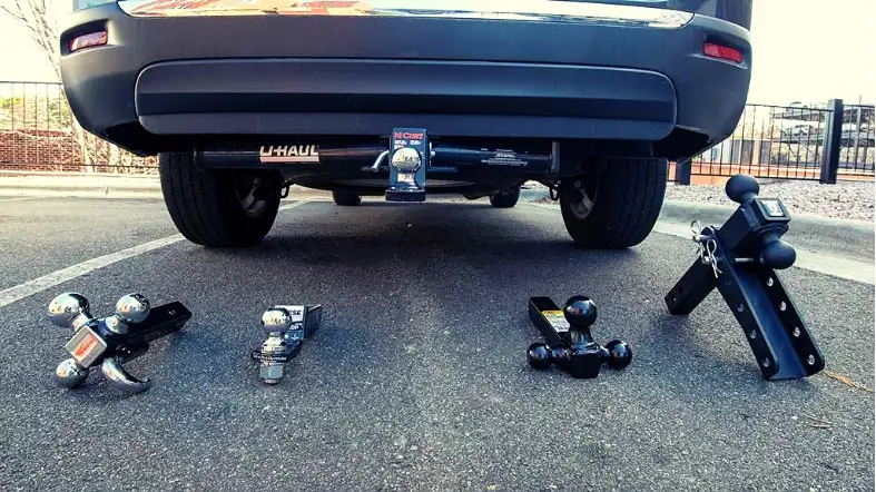 How To Choose The Best Trailer Hitch Between A Class III And Class IV For Your Vehicle