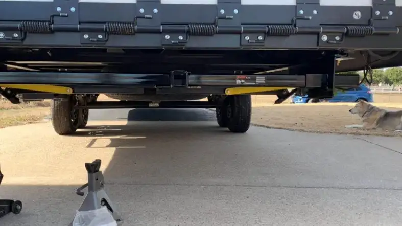 How To Put A Hitch On The Back Of A Travel Trailer