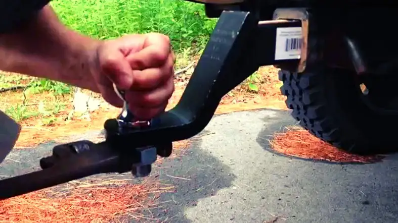 How To Replace The Trailer Hitch