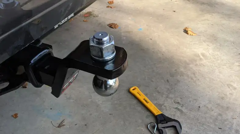How To Tighten A Hitch Ball Without A Torque Wrench