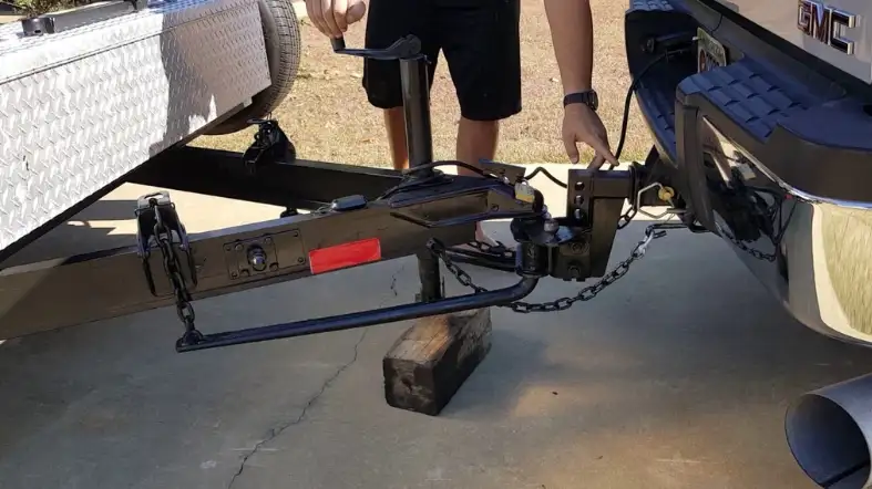 How to Find the Perfect Equal-i-zer Hitch for Your Trailer