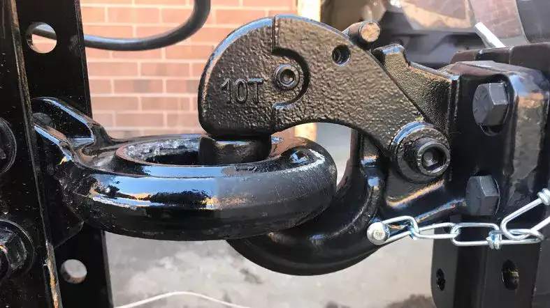How to Use a Pintle Hitch