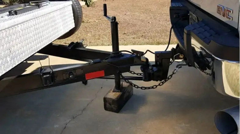 Is A Weight Distribution Hitch Required By Law