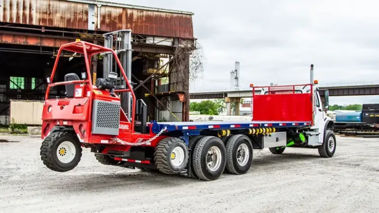 Renting A Flatbed Truck With A Forklift: Comprehensive Guide
