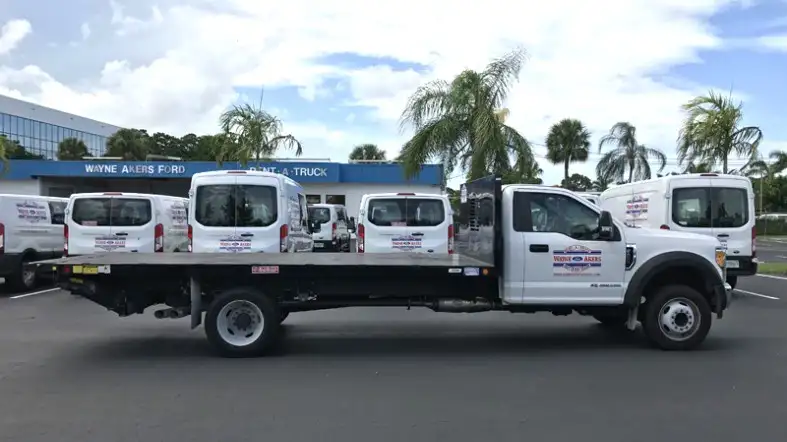 Types Of Flatbed Trucks Available For Rental