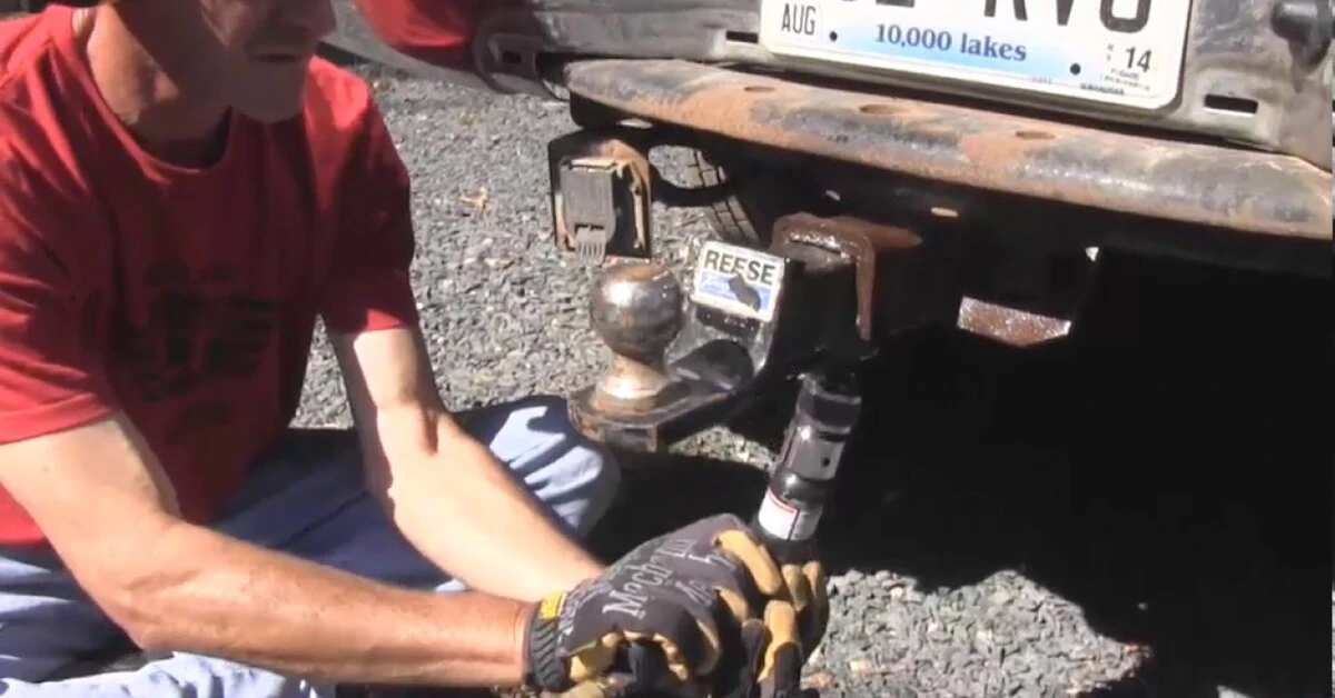 How To Remove A Trailer Hitch Lock? (5 Easy Steps In 2023)